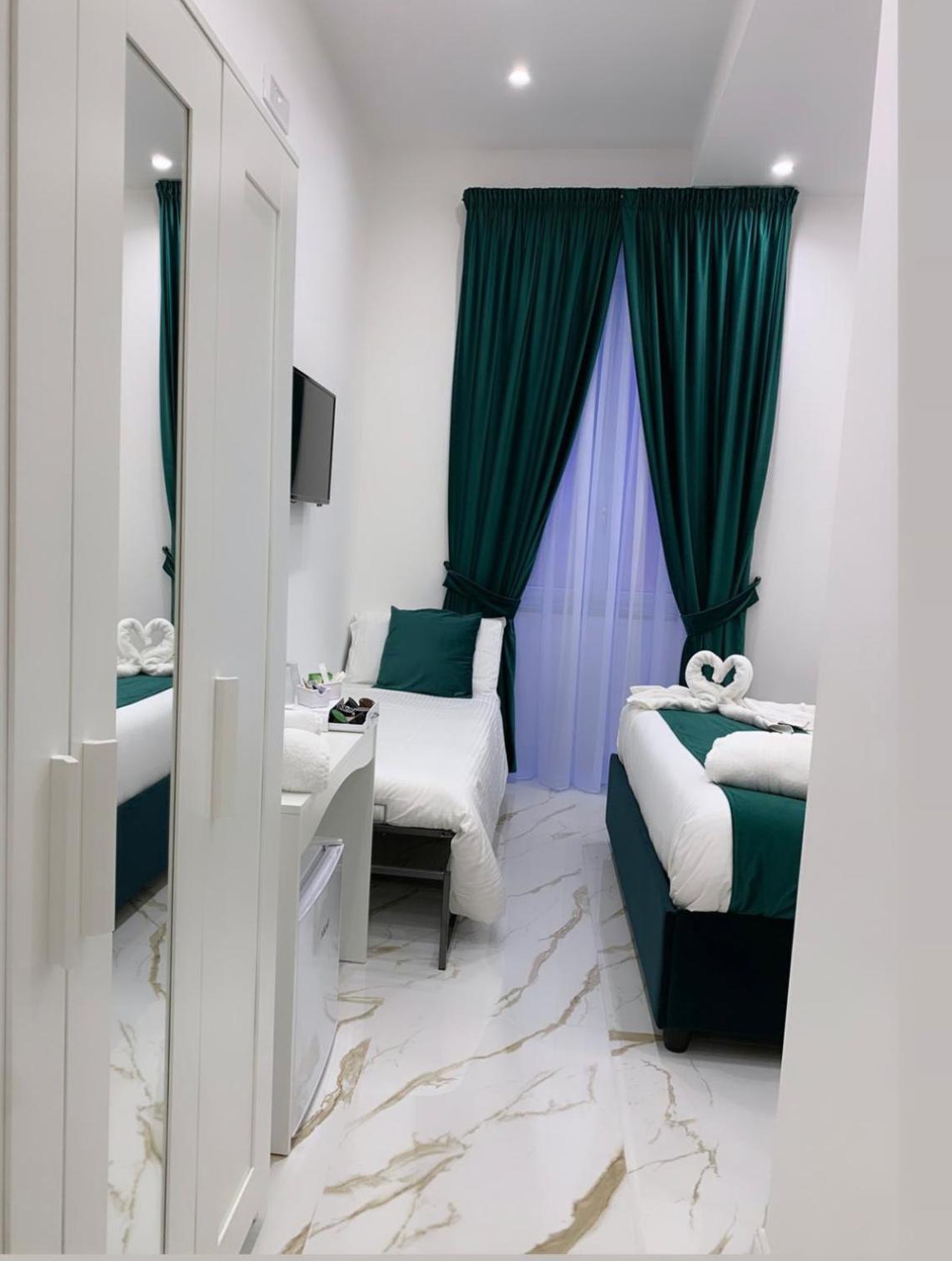 Depandance Vania Napoli Bagian luar foto